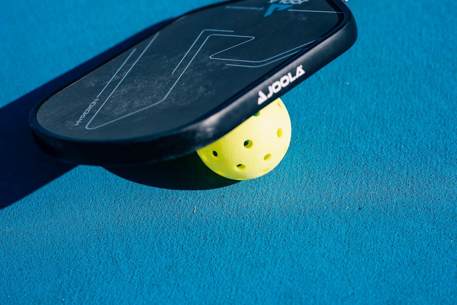 Vợt pickleball lõi 14 mm hay 16 mm, chọn sao cho hợp lối đánh